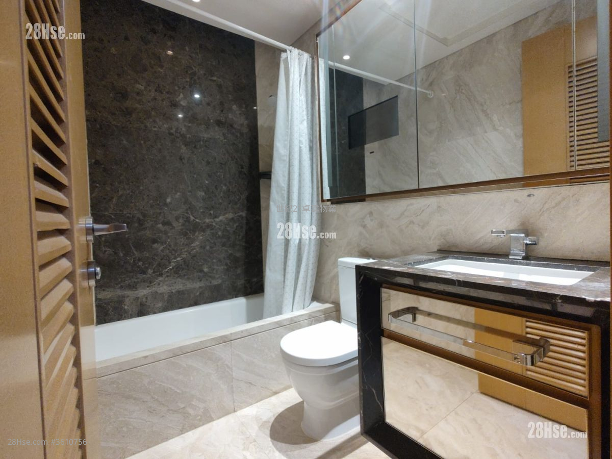 Grand Austin Rental 2 Bedrooms , 1 Bathroom 632 ft² ( 58.7 m² ) Grand Austin Rental 2 Bedrooms , 1 Bathroom 632 ft² ( 58.7 m² )
