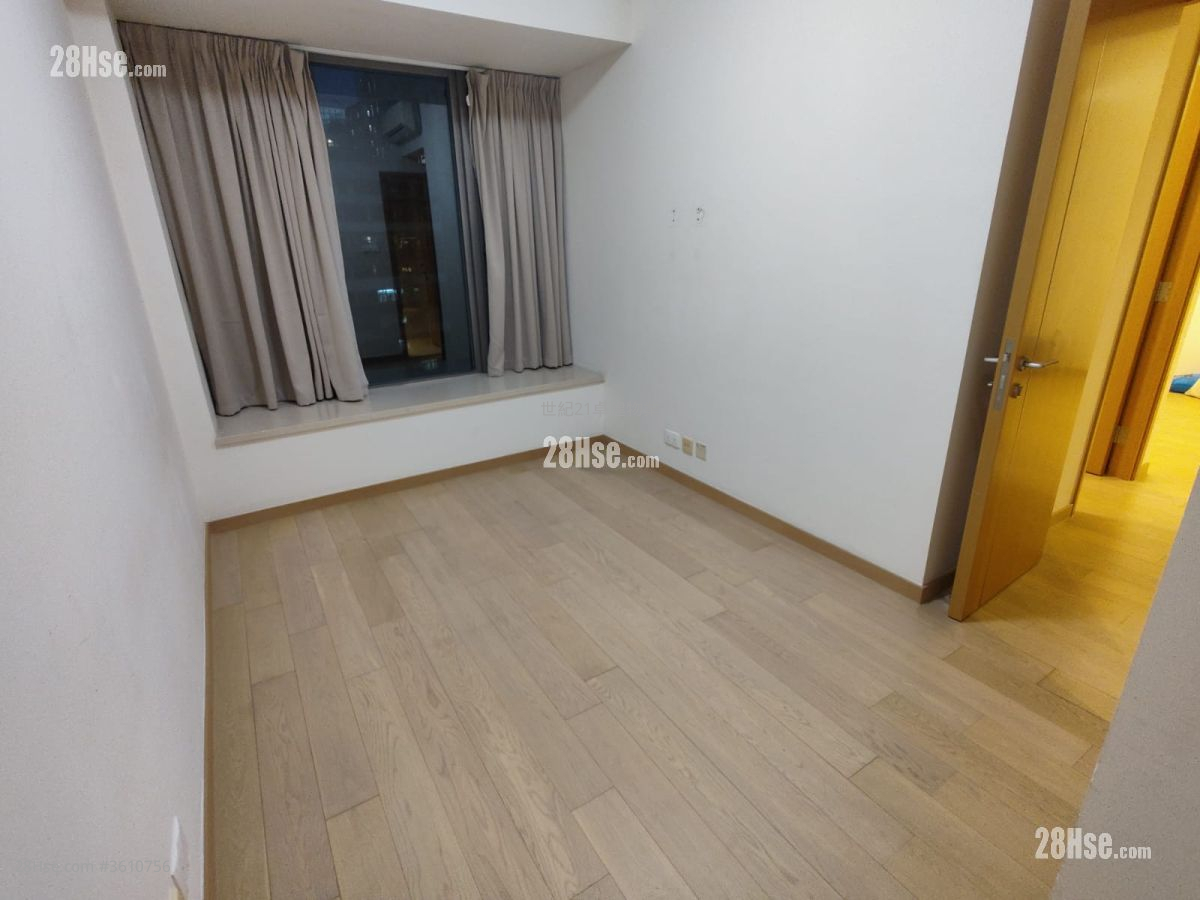 Grand Austin Rental 2 Bedrooms , 1 Bathroom 632 ft² ( 58.7 m² ) Grand Austin Rental 2 Bedrooms , 1 Bathroom 632 ft² ( 58.7 m² )