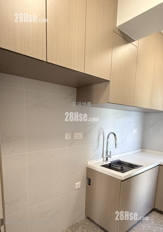 百年大楼 租盘 2 房 , 1 浴室 550 平方尺 ( 51.1 平方米 ) 百年大楼 租盘 2 房 , 1 浴室 550 平方尺 ( 51.1 平方米 )