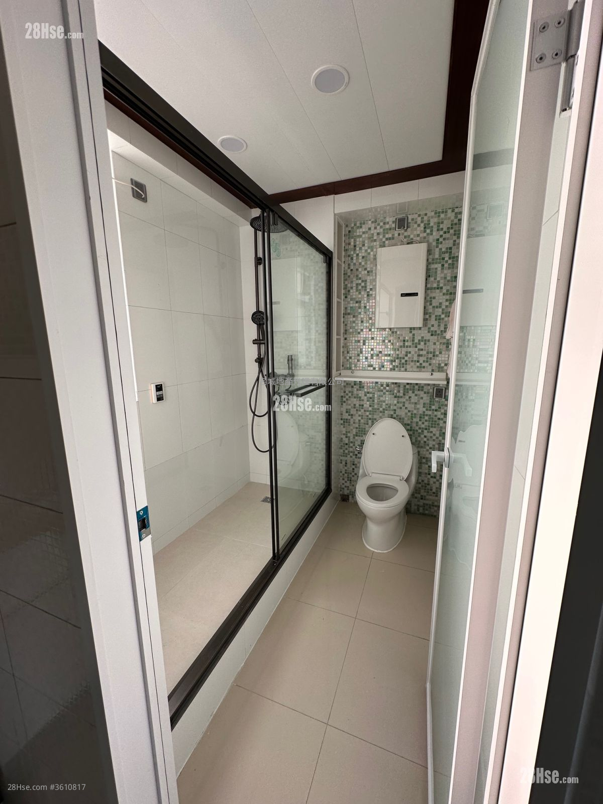 乐林园 租盘 3 房 , 2 浴室 1,058 平方尺 ( 98.3 平方米 ) 乐林园 租盘 3 房 , 2 浴室 1,058 平方尺 ( 98.3 平方米 )