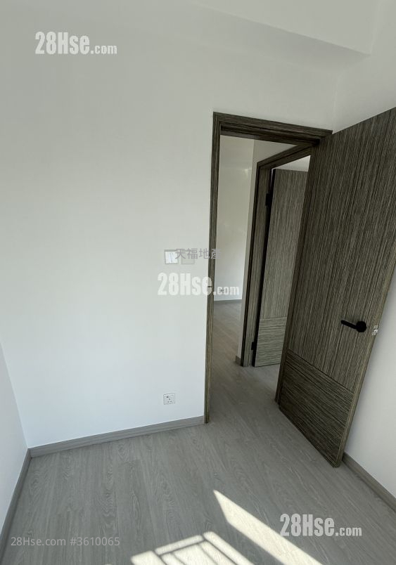 百年大楼 租盘 2 房 , 1 浴室 416 平方尺 ( 38.6 平方米 ) 百年大楼 租盘 2 房 , 1 浴室 416 平方尺 ( 38.6 平方米 )