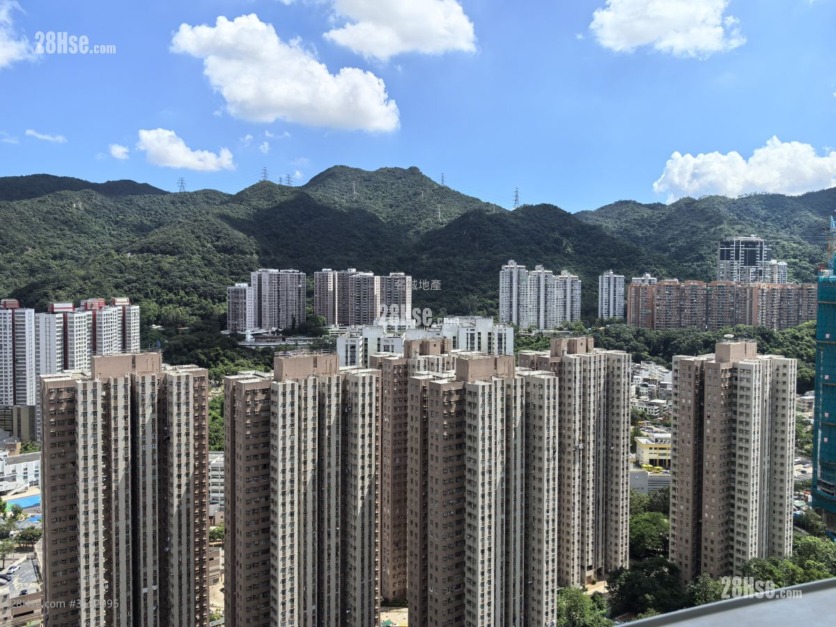 Festival City Sell 3 Bedrooms , 2 Bathrooms 784 ft² ( 72.8 m² )