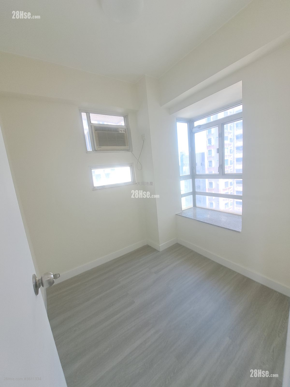 Cheong Fat Mansion Sell 2 Bedrooms , 1 Bathroom 325 ft² ( 30.2 m² ) Cheong Fat Mansion Sell 2 Bedrooms , 1 Bathroom 325 ft² ( 30.2 m² )