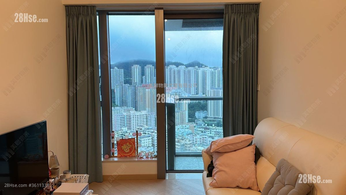 Grand Central Sell 1 Bedroom , 1 Bathroom 452 ft² ( 42.0 m² ) Grand Central Sell 1 Bedroom , 1 Bathroom 452 ft² ( 42.0 m² )
