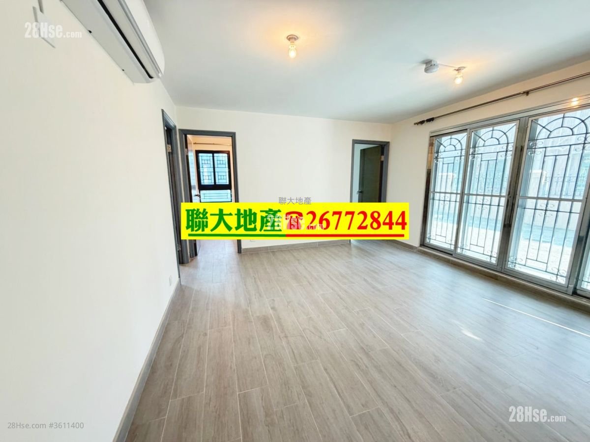 Village Rental 3 Bedrooms , 2 Bathrooms 630 ft² ( 58.5 m² ) Village Rental 3 Bedrooms , 2 Bathrooms 630 ft² ( 58.5 m² )