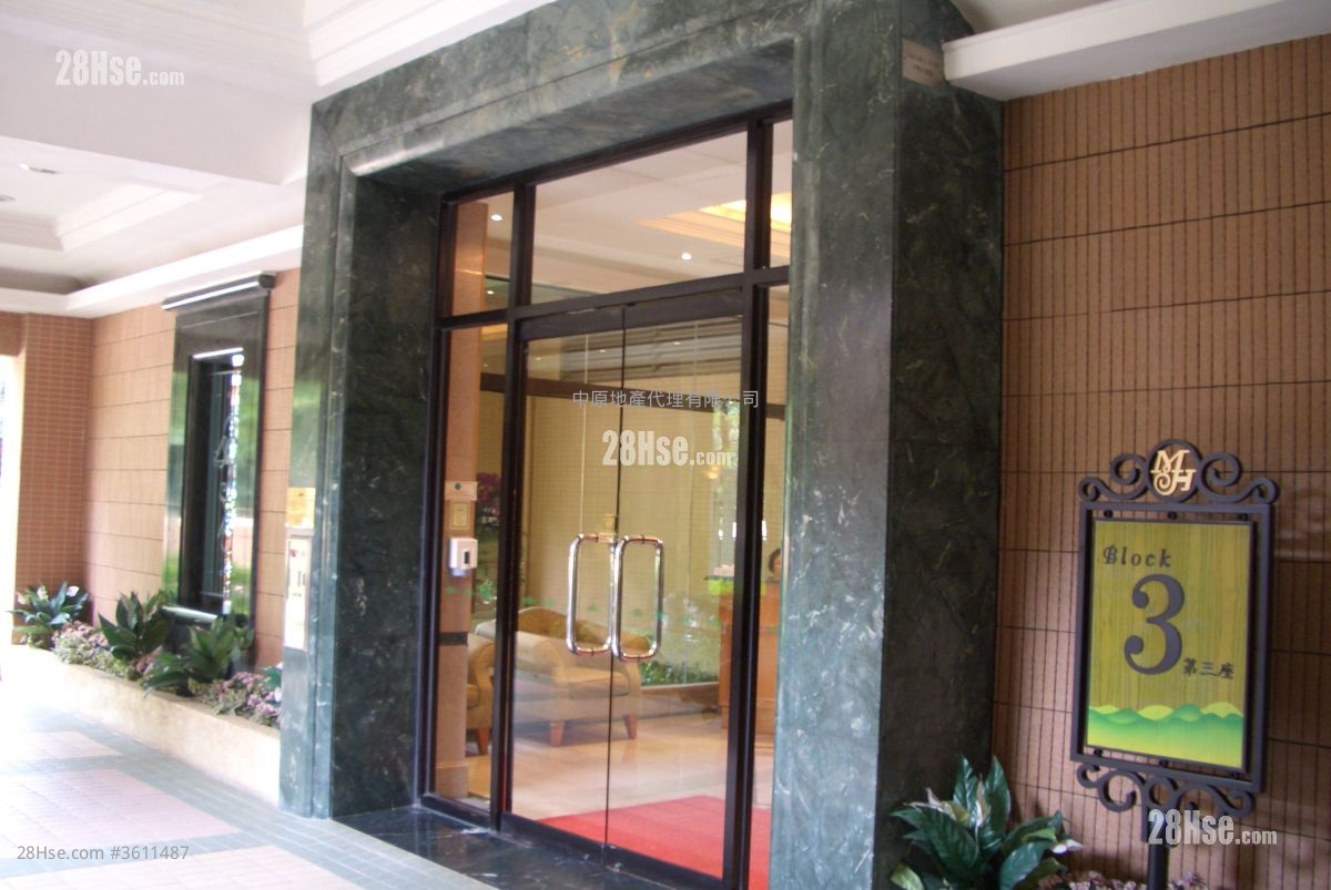 晓峰园 租盘 4 房 , 2 浴室 820 平方尺 ( 76.2 平方米 ) 晓峰园 租盘 4 房 , 2 浴室 820 平方尺 ( 76.2 平方米 )