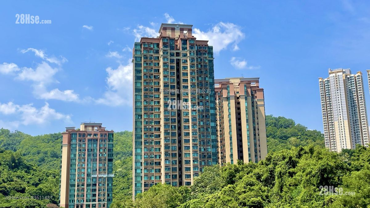 晓峰园 租盘 4 房 , 2 浴室 820 平方尺 ( 76.2 平方米 ) 晓峰园 租盘 4 房 , 2 浴室 820 平方尺 ( 76.2 平方米 )