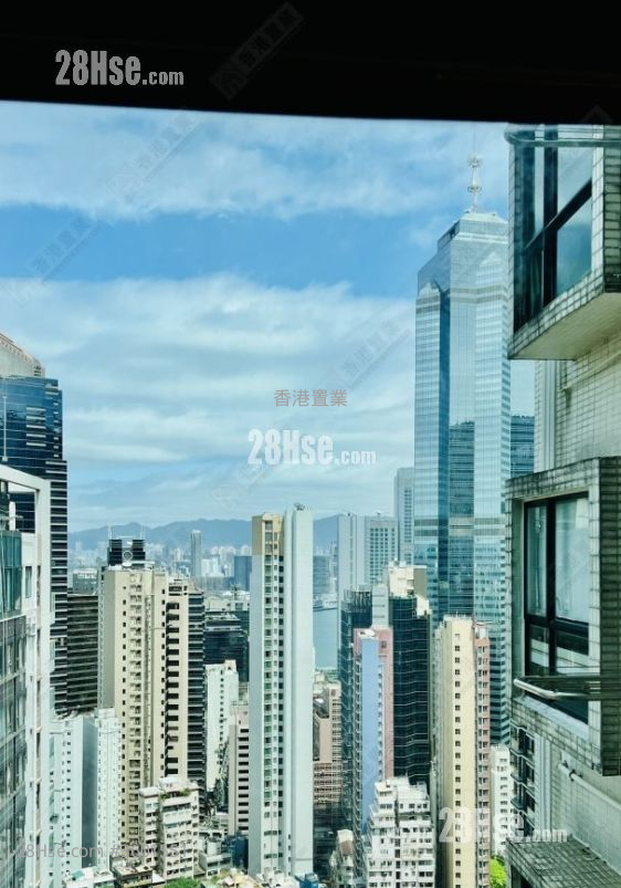 景怡居 售盘 2 房 319 平方尺 ( 29.6 平方米 )