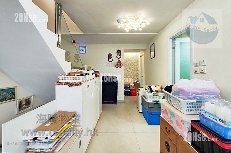 村屋 售盘 2 房 , 2 浴室 700 平方尺 ( 65.0 平方米 ) 村屋 售盘 2 房 , 2 浴室 700 平方尺 ( 65.0 平方米 )