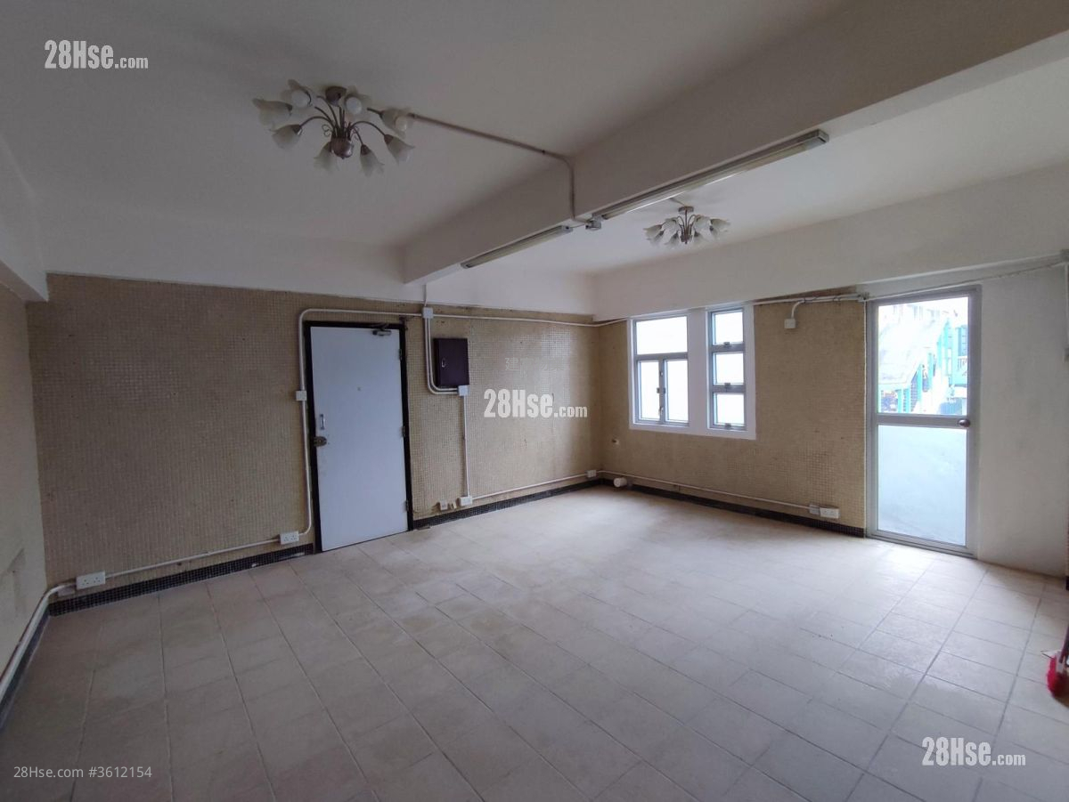 Fook Tak Building Sell 2 Bedrooms 494 ft² ( 45.9 m² ) Fook Tak Building Sell 2 Bedrooms 494 ft² ( 45.9 m² )