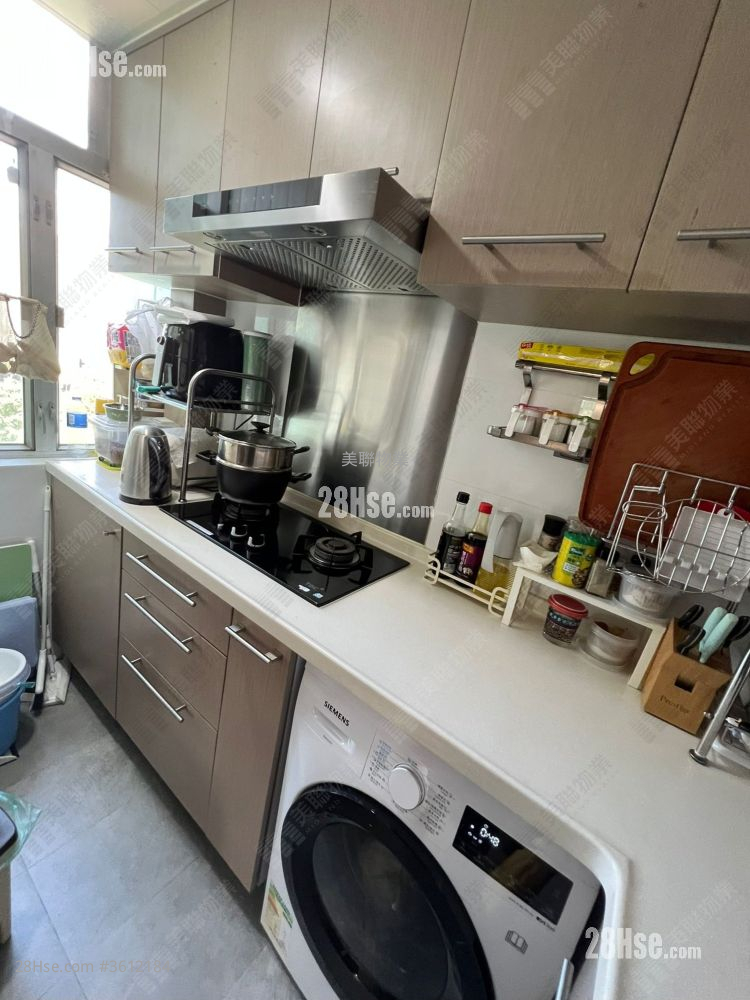 景盛苑 售盘 438 平方尺 ( 40.7 平方米 ) 景盛苑 售盘 438 平方尺 ( 40.7 平方米 )