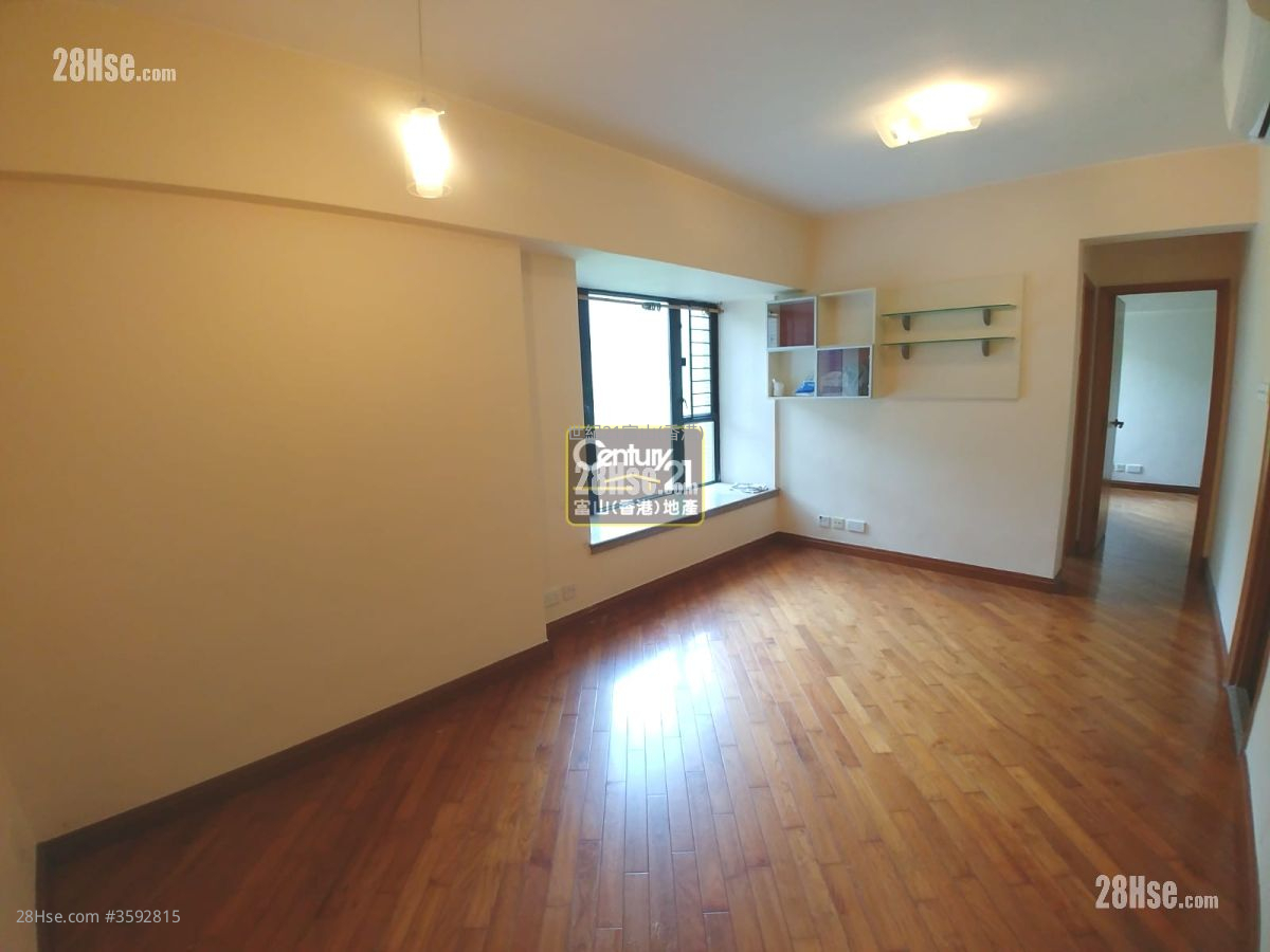 Scenic View Sell 2 Bedrooms , 1 Bathroom 507 ft² ( 47.1 m² )