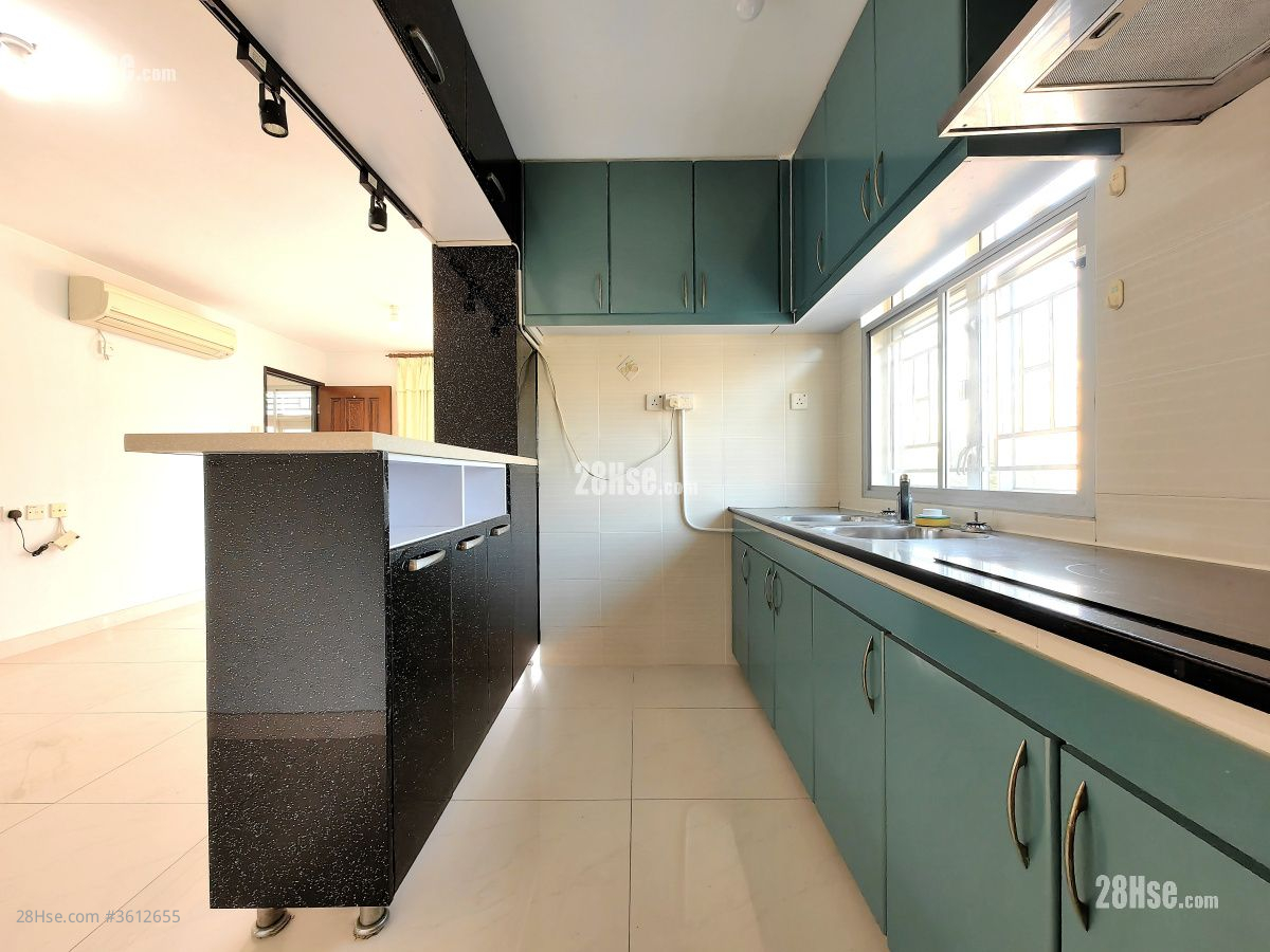 村屋 租盘 3 房 , 1 浴室 700 平方尺 ( 65.0 平方米 ) 村屋 租盘 3 房 , 1 浴室 700 平方尺 ( 65.0 平方米 )