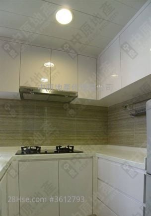 King Tin Court Sell 2 Bedrooms 447 ft² ( 41.5 m² )