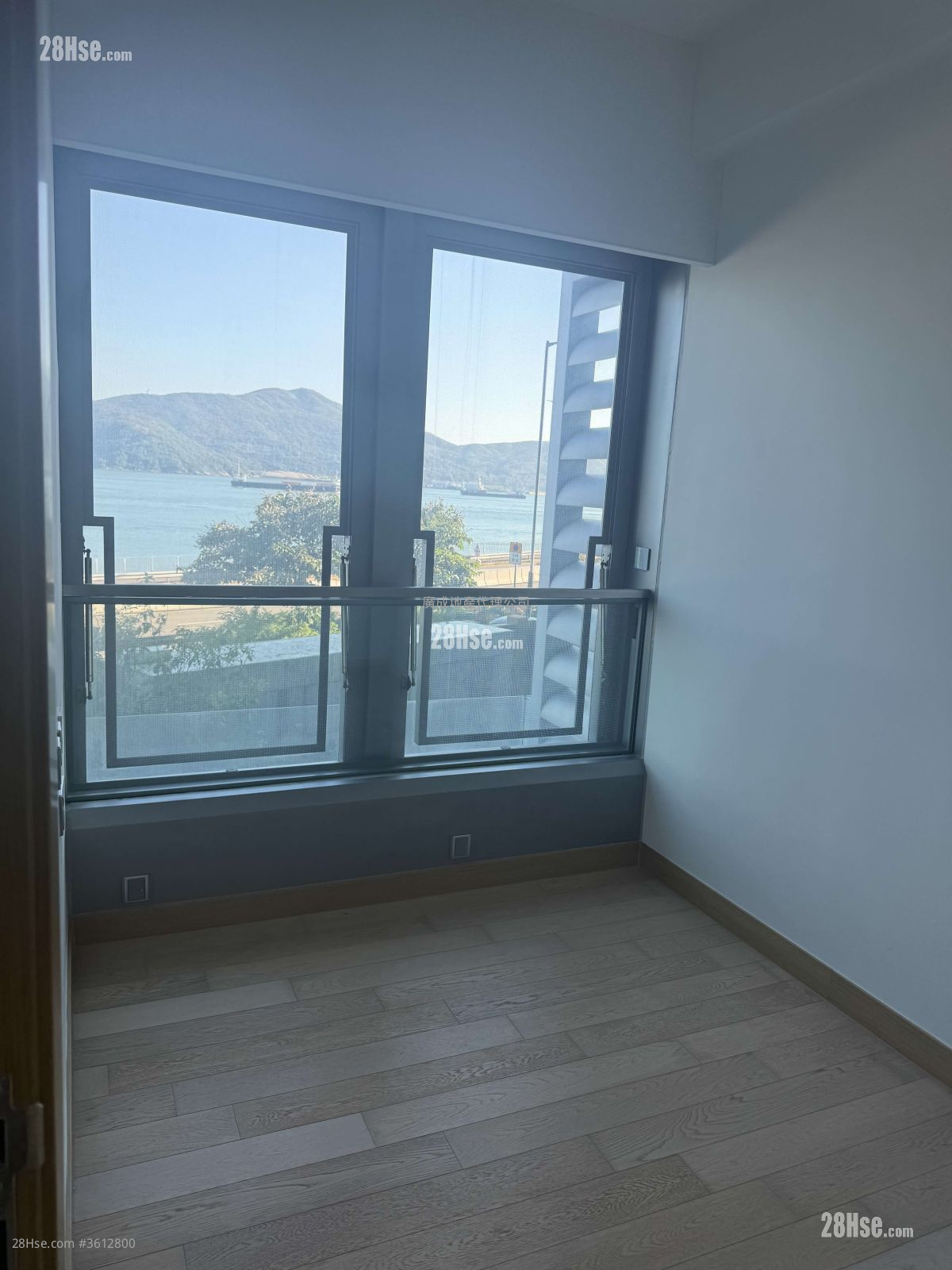 逸璟龙湾 租盘 3 房 , 2 浴室 887 平方尺 ( 82.4 平方米 ) 逸璟龙湾 租盘 3 房 , 2 浴室 887 平方尺 ( 82.4 平方米 )