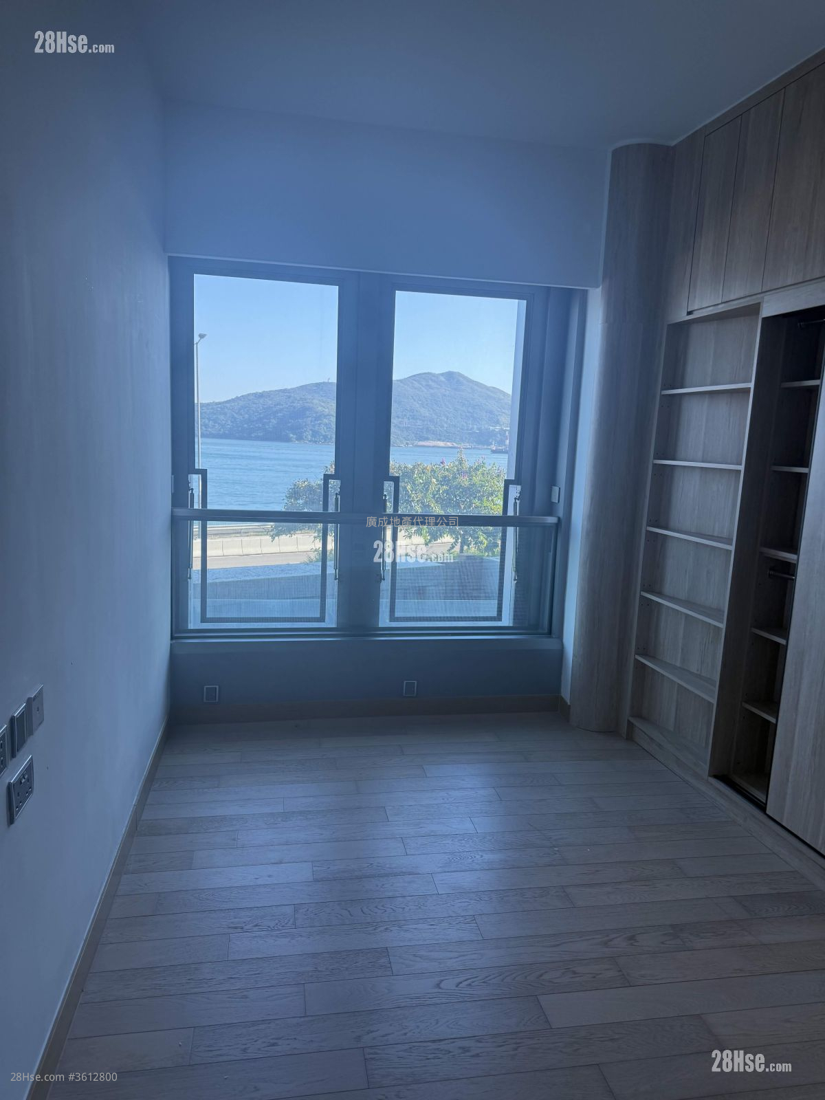 逸璟龙湾 租盘 3 房 , 2 浴室 887 平方尺 ( 82.4 平方米 ) 逸璟龙湾 租盘 3 房 , 2 浴室 887 平方尺 ( 82.4 平方米 )