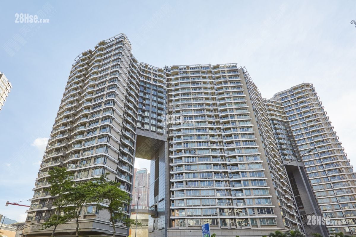 The Austin Sell 3 Bedrooms , 2 Bathrooms 1,002 ft² ( 93.1 m² )