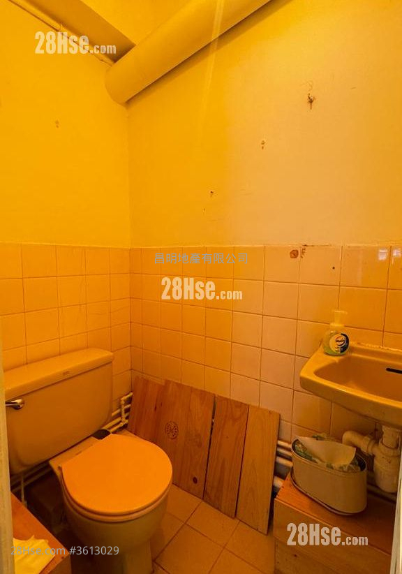 永安苑 租盘 1 浴室 906 平方尺 ( 84.2 平方米 ) 永安苑 租盘 1 浴室 906 平方尺 ( 84.2 平方米 )