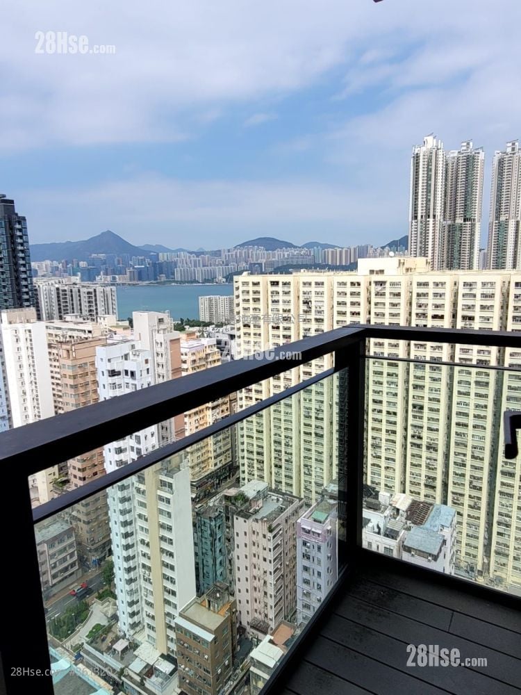 Parker33 Rental Studio , 1 Bathroom 209 ft² ( 19.4 m² ) Parker33 Rental Studio , 1 Bathroom 209 ft² ( 19.4 m² )