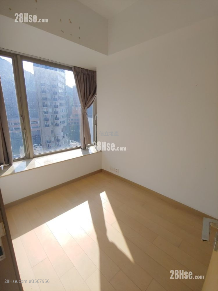 High West Sell 1 Bedroom , 1 Bathroom 293 ft² ( 27.2 m² ) High West Sell 1 Bedroom , 1 Bathroom 293 ft² ( 27.2 m² )