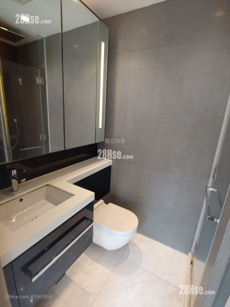 High West Sell 1 Bedroom , 1 Bathroom 293 ft² ( 27.2 m² ) High West Sell 1 Bedroom , 1 Bathroom 293 ft² ( 27.2 m² )