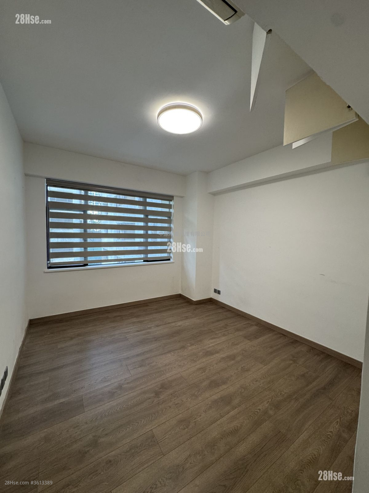 The Crescent Sell 4 Bedrooms 2,104 ft² ( 195.5 m² ) The Crescent Sell 4 Bedrooms 2,104 ft² ( 195.5 m² )