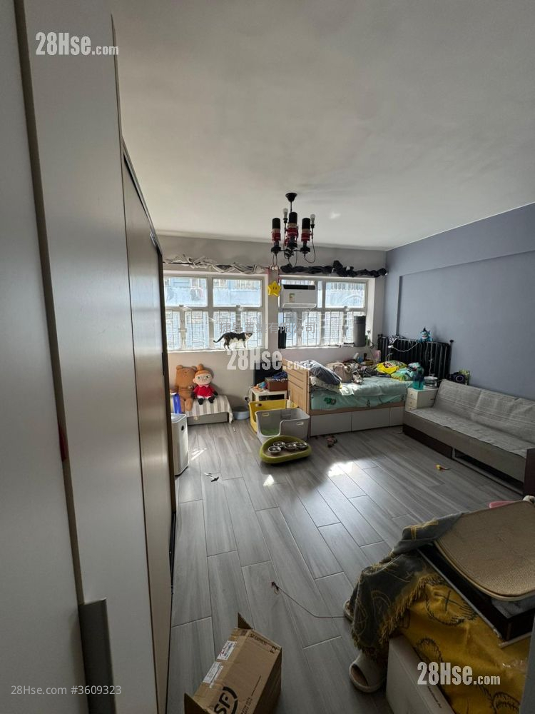 东海大楼 售盘 开放式间隔 , 1 浴室 351 平方尺 ( 32.6 平方米 )