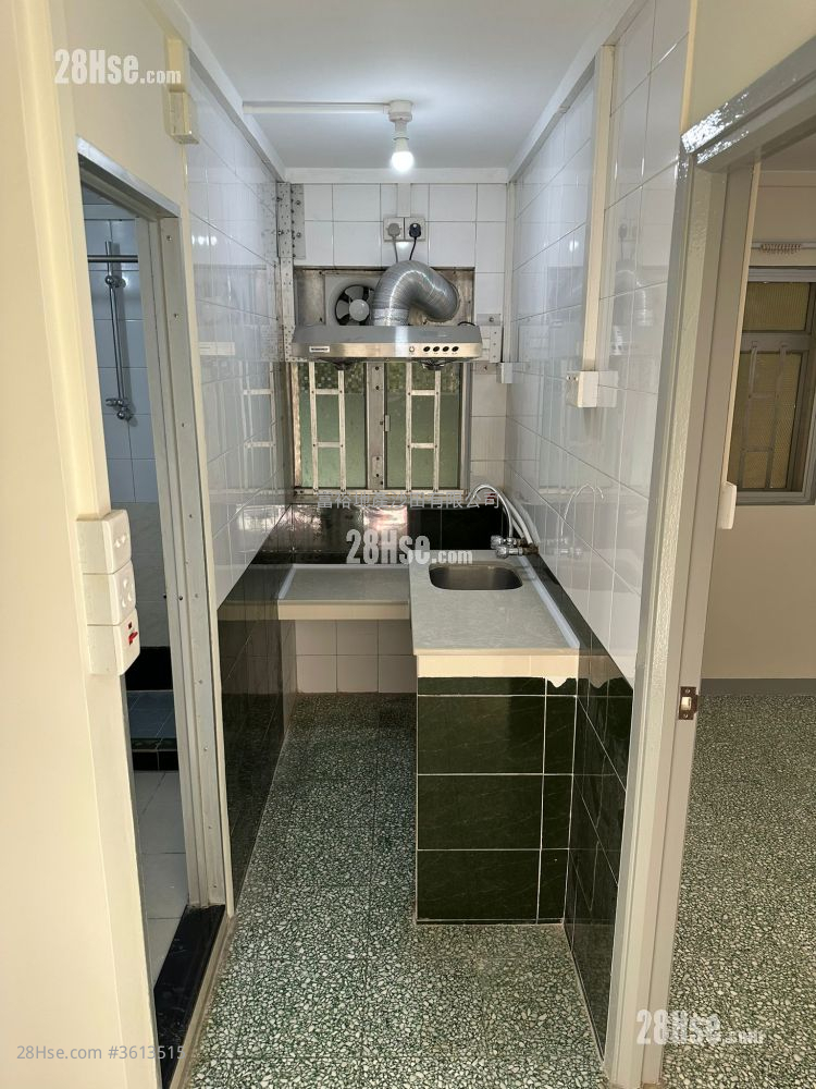 隔田村 租盘 1 房 , 1 浴室 335 平方尺 ( 31.1 平方米 ) 隔田村 租盘 1 房 , 1 浴室 335 平方尺 ( 31.1 平方米 )