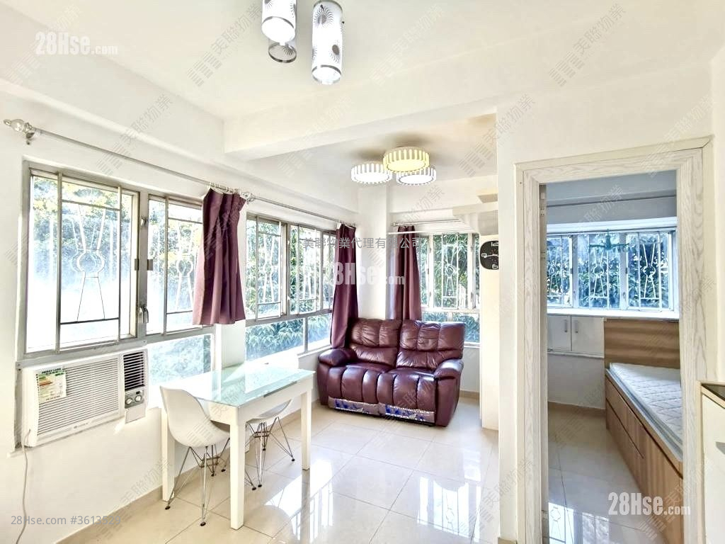 Golden Lion Garden Sell 2 Bedrooms , 1 Bathroom 282 ft² ( 26.2 m² )