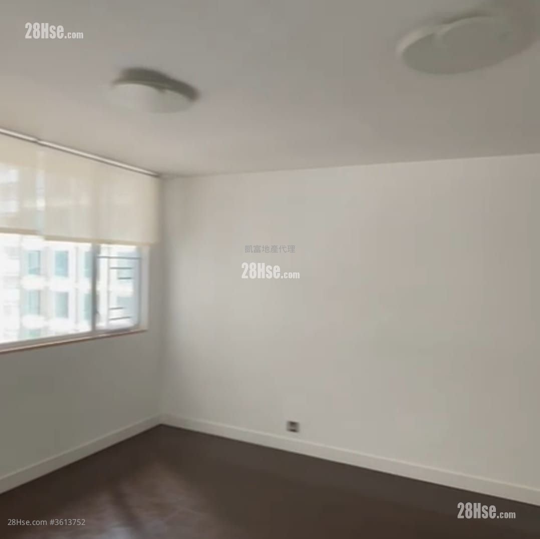 Causeway Tower Rental Studio , 1 Toilet 300 ft² ( 27.9 m² ) Causeway Tower Rental Studio , 1 Toilet 300 ft² ( 27.9 m² )