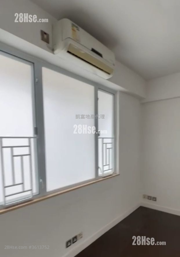 Causeway Tower Rental Studio , 1 Toilet 300 ft² ( 27.9 m² ) Causeway Tower Rental Studio , 1 Toilet 300 ft² ( 27.9 m² )