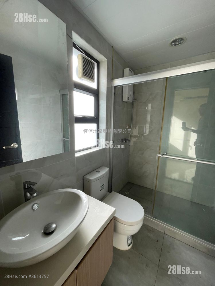 村屋 租盘 3 房 , 2 浴室 700 平方尺 ( 65.0 平方米 ) 村屋 租盘 3 房 , 2 浴室 700 平方尺 ( 65.0 平方米 )