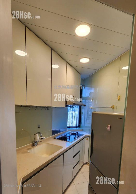 Kornhill Rental 2 Bedrooms , 1 Bathroom 505 ft² ( 46.9 m² ) Kornhill Rental 2 Bedrooms , 1 Bathroom 505 ft² ( 46.9 m² )