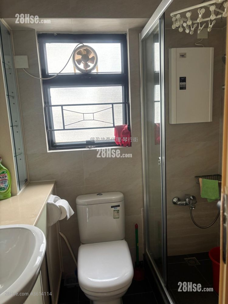 建康花园 售盘 3 房 , 2 浴室 594 平方尺 ( 55.2 平方米 ) 建康花园 售盘 3 房 , 2 浴室 594 平方尺 ( 55.2 平方米 )