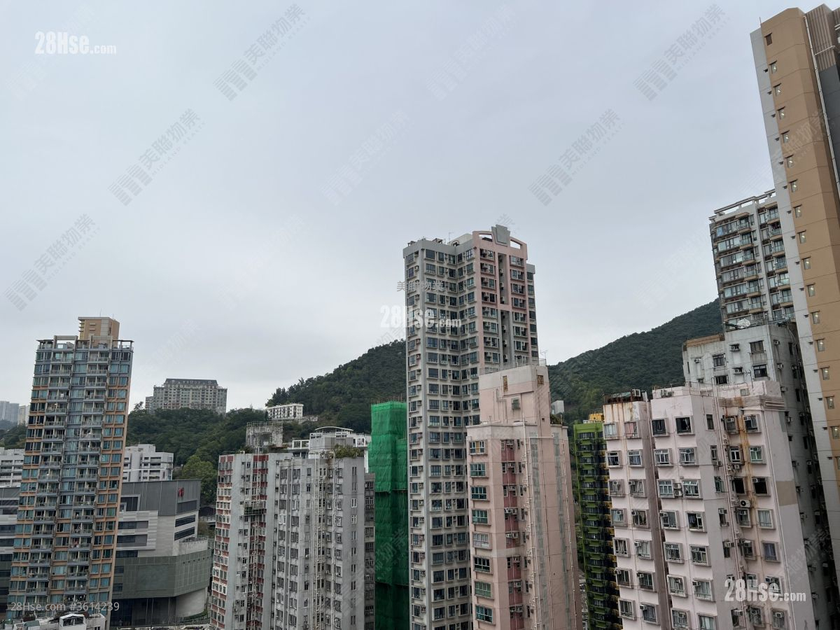 Heya Aqua Sell 1 Bedroom , 1 Bathroom 408 ft² ( 37.9 m² )