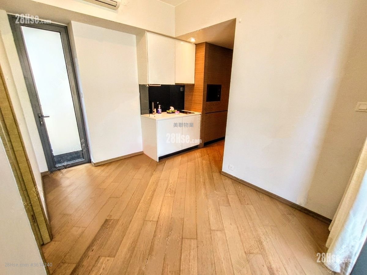 High One Sell 1 Bedroom , 1 Bathroom 315 ft² ( 29.3 m² )