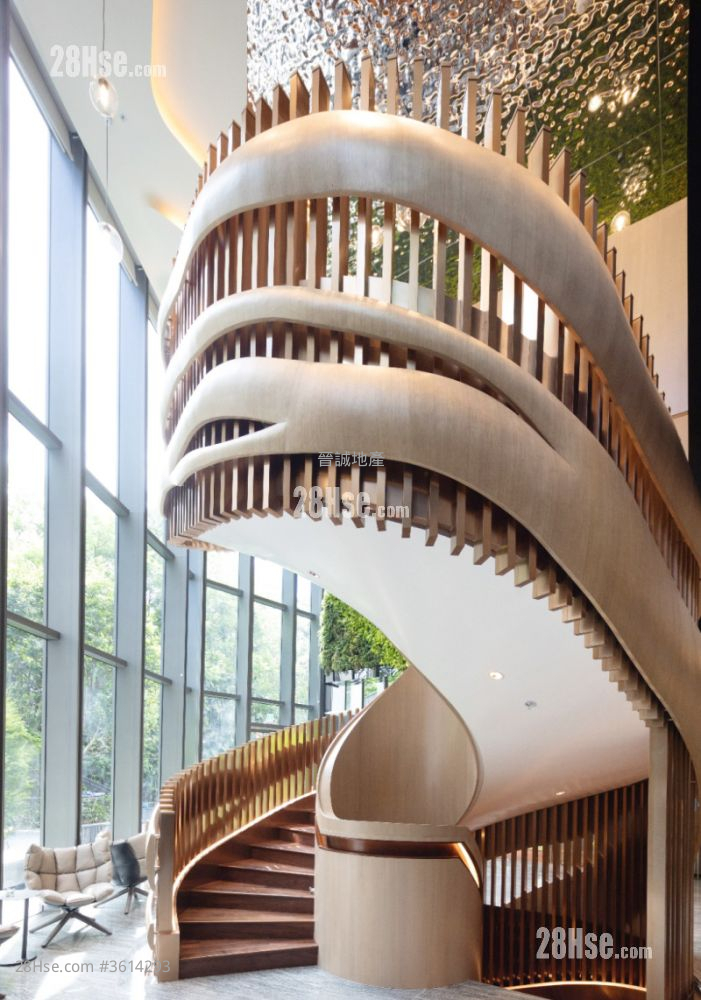 Le Point Sell 2 Bedrooms , 1 Bathroom 445 ft² ( 41.3 m² ) Le Point Sell 2 Bedrooms , 1 Bathroom 445 ft² ( 41.3 m² )