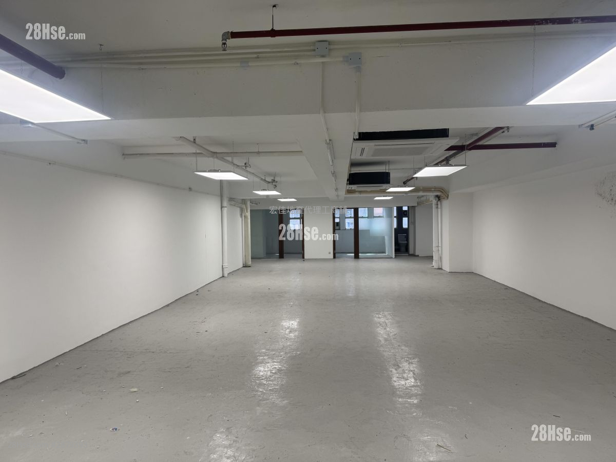 Hewlett Centre Rental 2 Bedrooms , 1 Toilet
