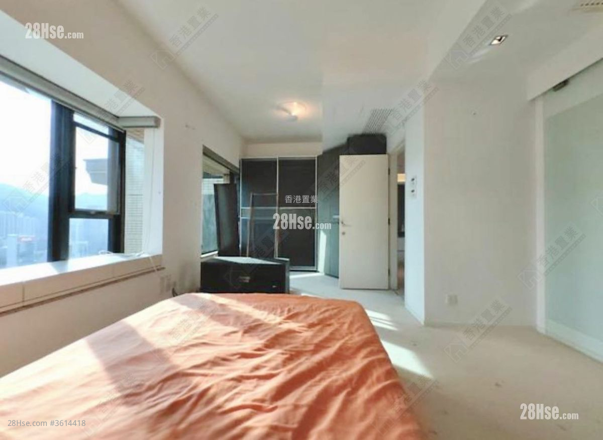 The Leighton Hill Sell 2 Bedrooms , 1 Bathroom 1,128 ft² ( 104.8 m² ) The Leighton Hill Sell 2 Bedrooms , 1 Bathroom 1,128 ft² ( 104.8 m² )