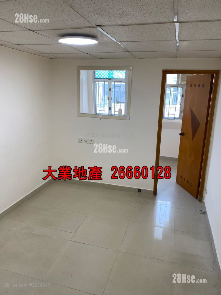 唐楼 售盘 4 房 , 4 浴室 803 平方尺 ( 74.6 平方米 ) 唐楼 售盘 4 房 , 4 浴室 803 平方尺 ( 74.6 平方米 )