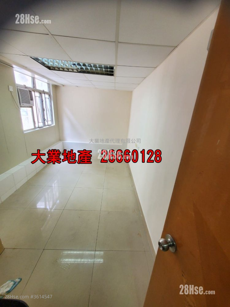 唐楼 售盘 4 房 , 4 浴室 803 平方尺 ( 74.6 平方米 ) 唐楼 售盘 4 房 , 4 浴室 803 平方尺 ( 74.6 平方米 )