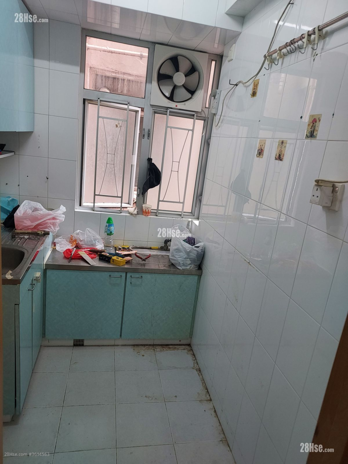 On Wo Gardens Sell 3 Bedrooms , 1 Bathroom 490 ft² ( 45.5 m² ) On Wo Gardens Sell 3 Bedrooms , 1 Bathroom 490 ft² ( 45.5 m² )