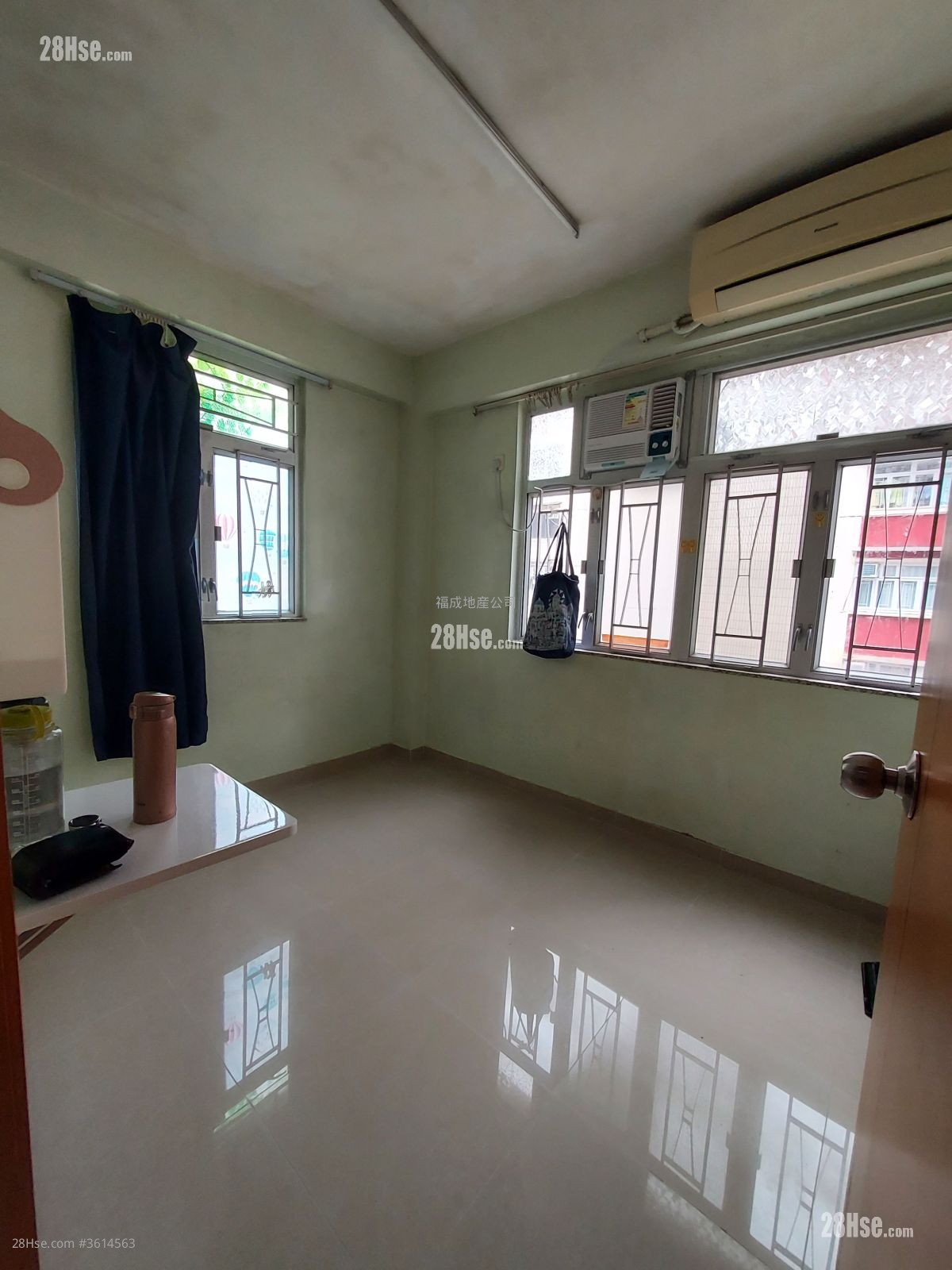 On Wo Gardens Sell 3 Bedrooms , 1 Bathroom 490 ft² ( 45.5 m² ) On Wo Gardens Sell 3 Bedrooms , 1 Bathroom 490 ft² ( 45.5 m² )