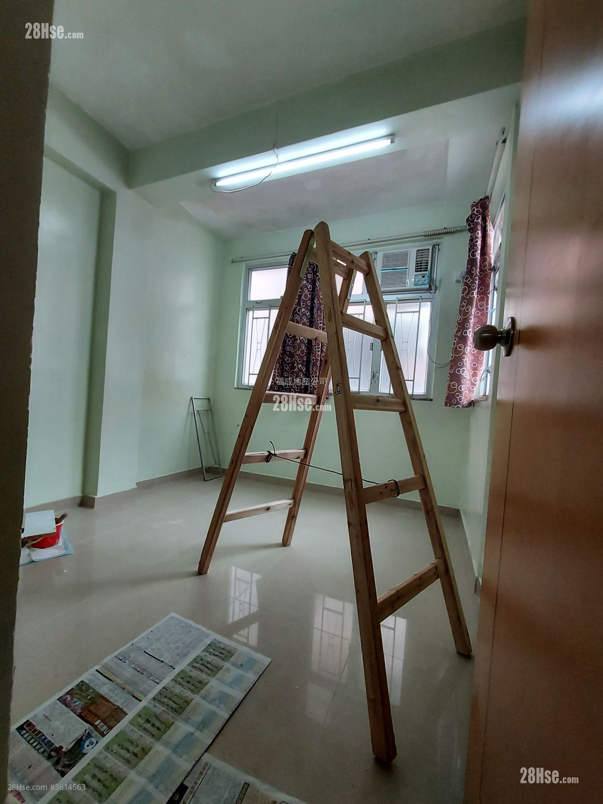 On Wo Gardens Sell 3 Bedrooms , 1 Bathroom 490 ft² ( 45.5 m² ) On Wo Gardens Sell 3 Bedrooms , 1 Bathroom 490 ft² ( 45.5 m² )