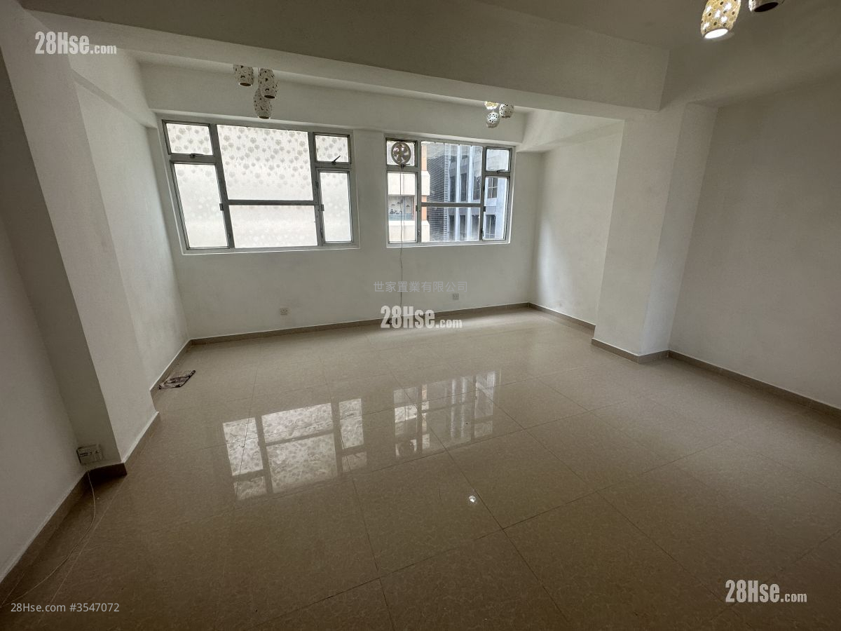 Michaelson House Rental 332 ft² ( 30.8 m² )