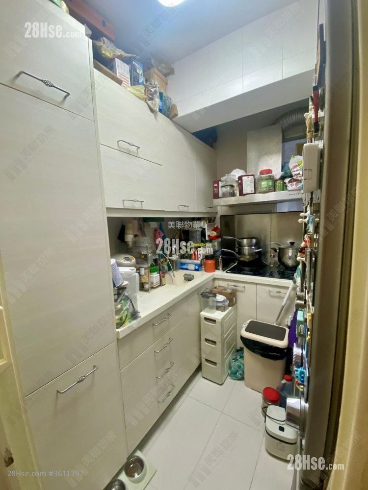 荃湾广场 售盘 2 房 , 1 浴室 433 平方尺 ( 40.2 平方米 ) 荃湾广场 售盘 2 房 , 1 浴室 433 平方尺 ( 40.2 平方米 )