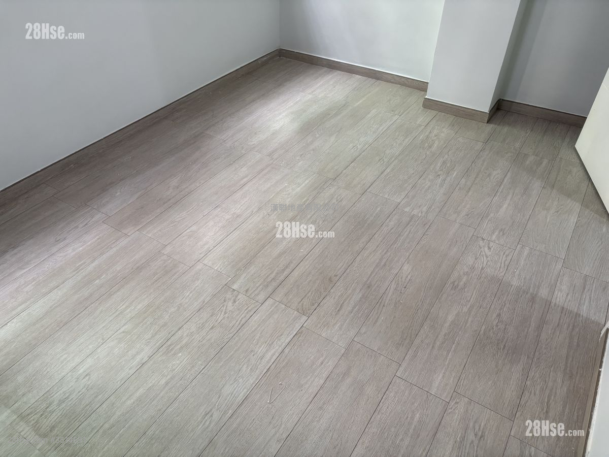 唐楼 租盘 2 房 , 1 浴室 386 平方尺 ( 35.9 平方米 ) 唐楼 租盘 2 房 , 1 浴室 386 平方尺 ( 35.9 平方米 )