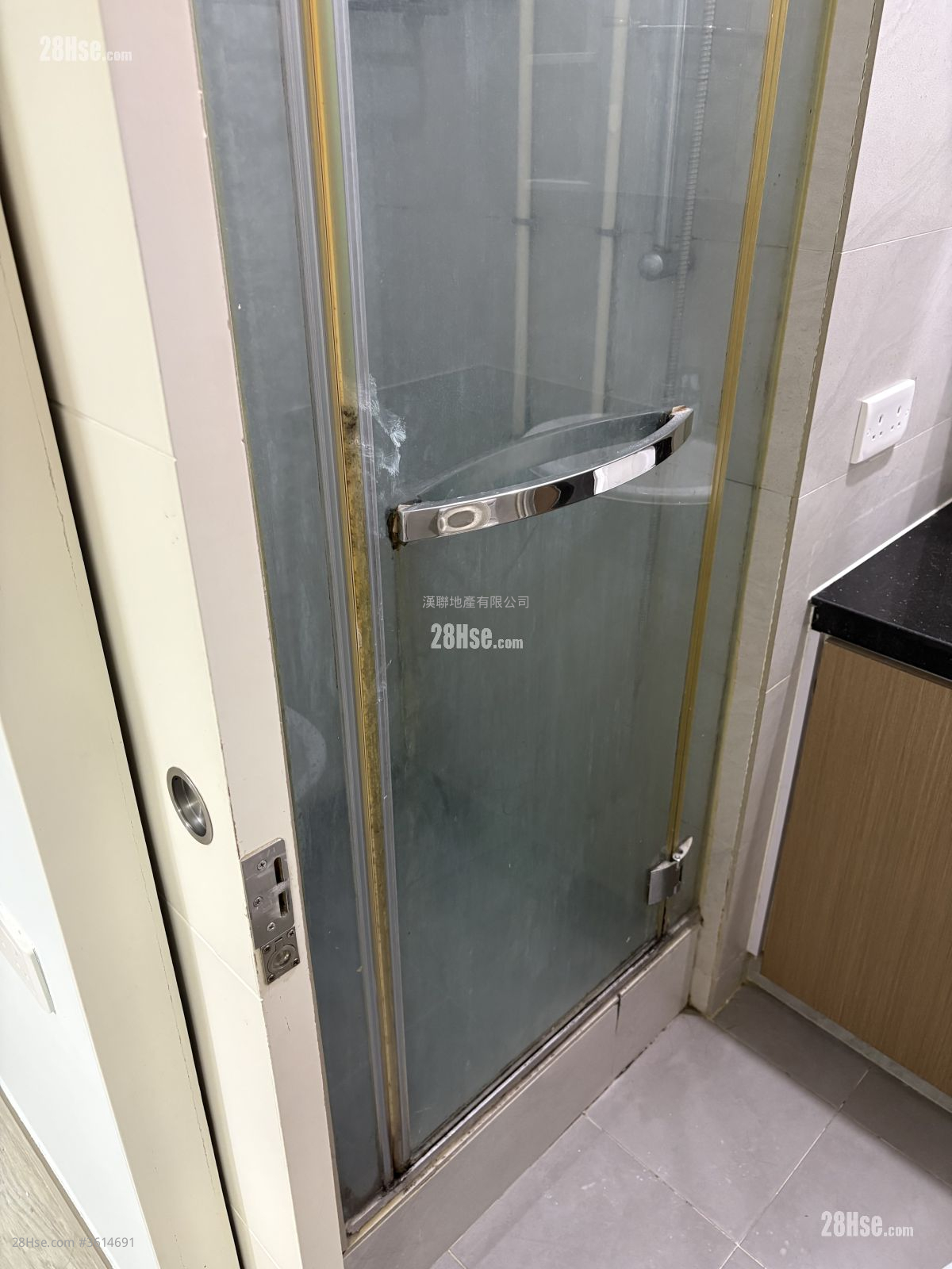 唐楼 租盘 2 房 , 1 浴室 386 平方尺 ( 35.9 平方米 ) 唐楼 租盘 2 房 , 1 浴室 386 平方尺 ( 35.9 平方米 )