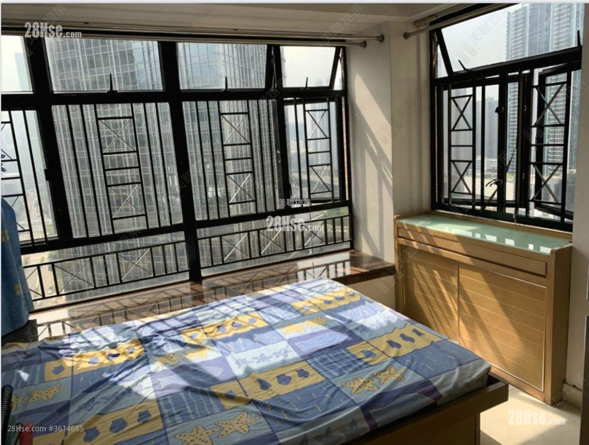 湾景广场 售盘 3 房 , 2 浴室 643 平方尺 ( 59.7 平方米 ) 湾景广场 售盘 3 房 , 2 浴室 643 平方尺 ( 59.7 平方米 )