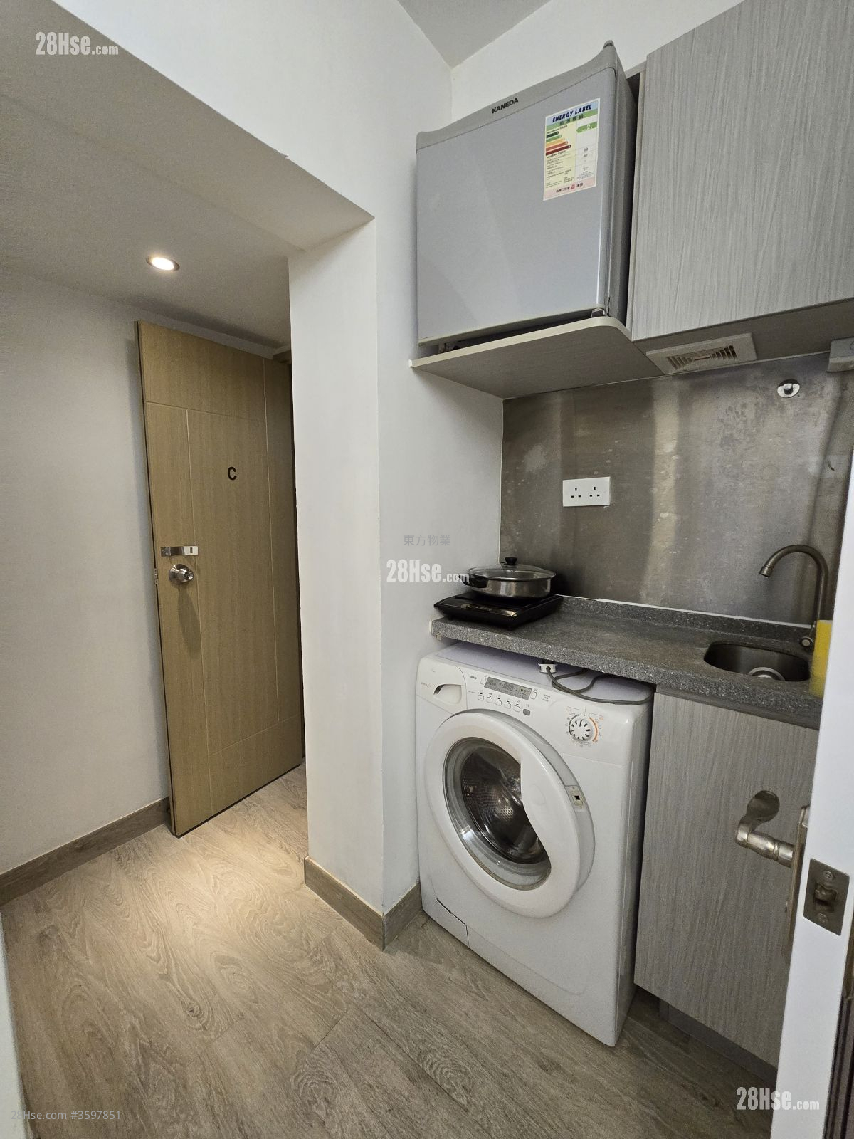 美轮大厦 租盘 开放式间隔 , 1 浴室 108 平方尺 ( 10.0 平方米 )